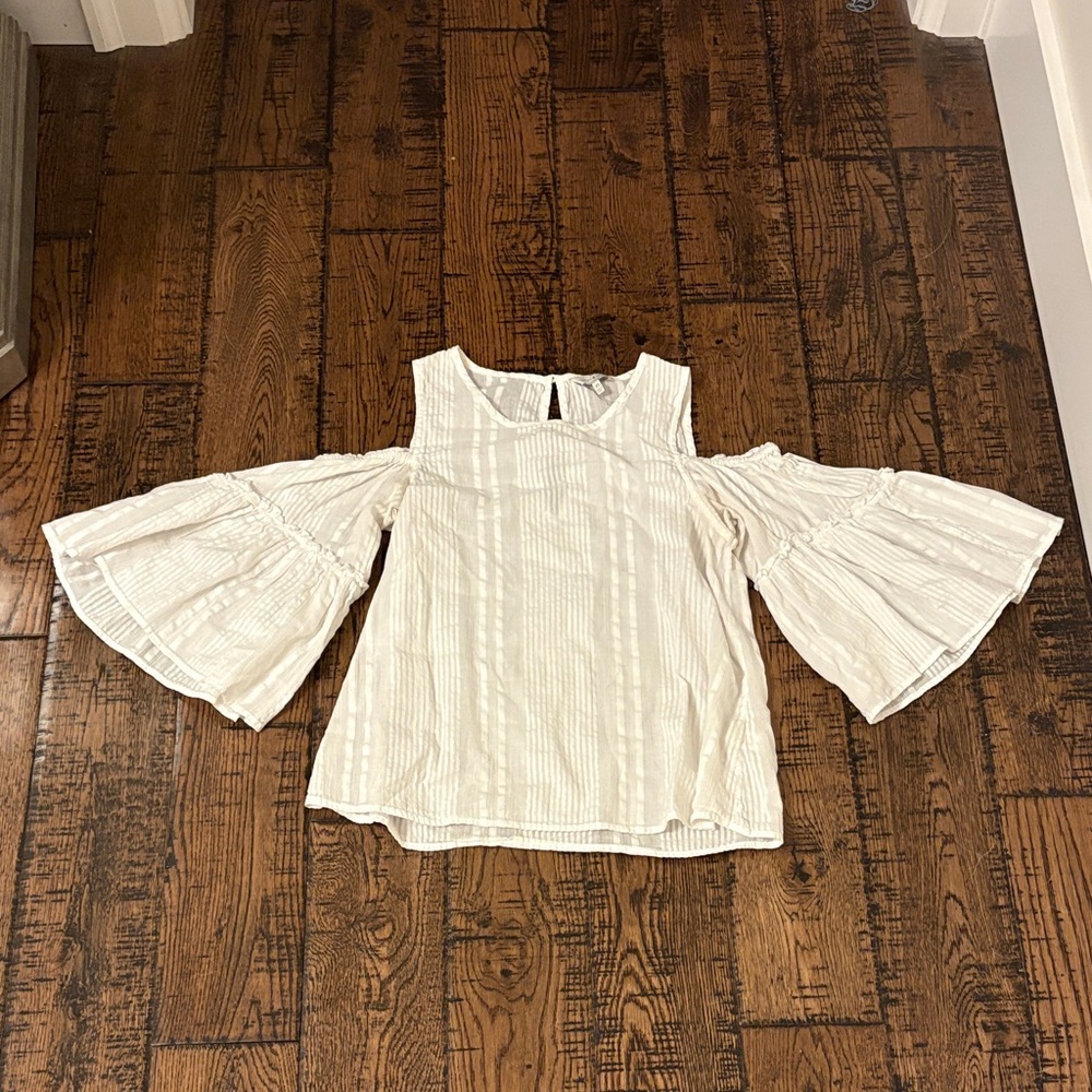 Lucky Brand white Cold-Shoulder Bell Sleeve Blouse